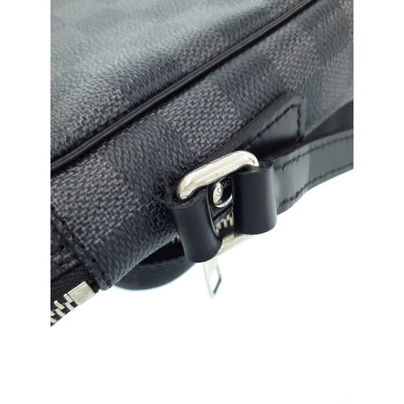 Louis Vuitton Damier Graphite Rem Shoulder Bag - Picture 5 of 9